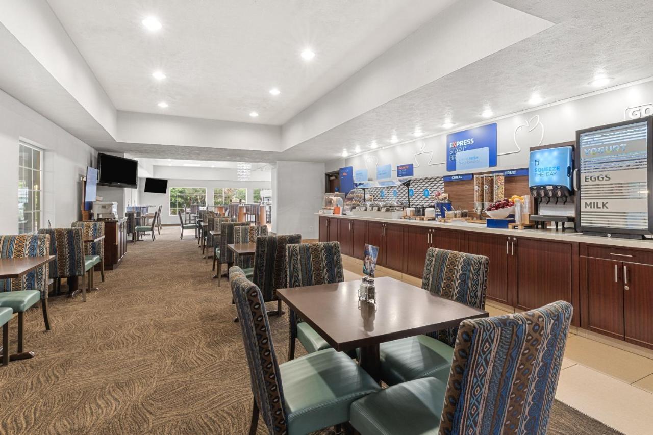 Holiday Inn Express Wenatchee By Ihg Esterno foto