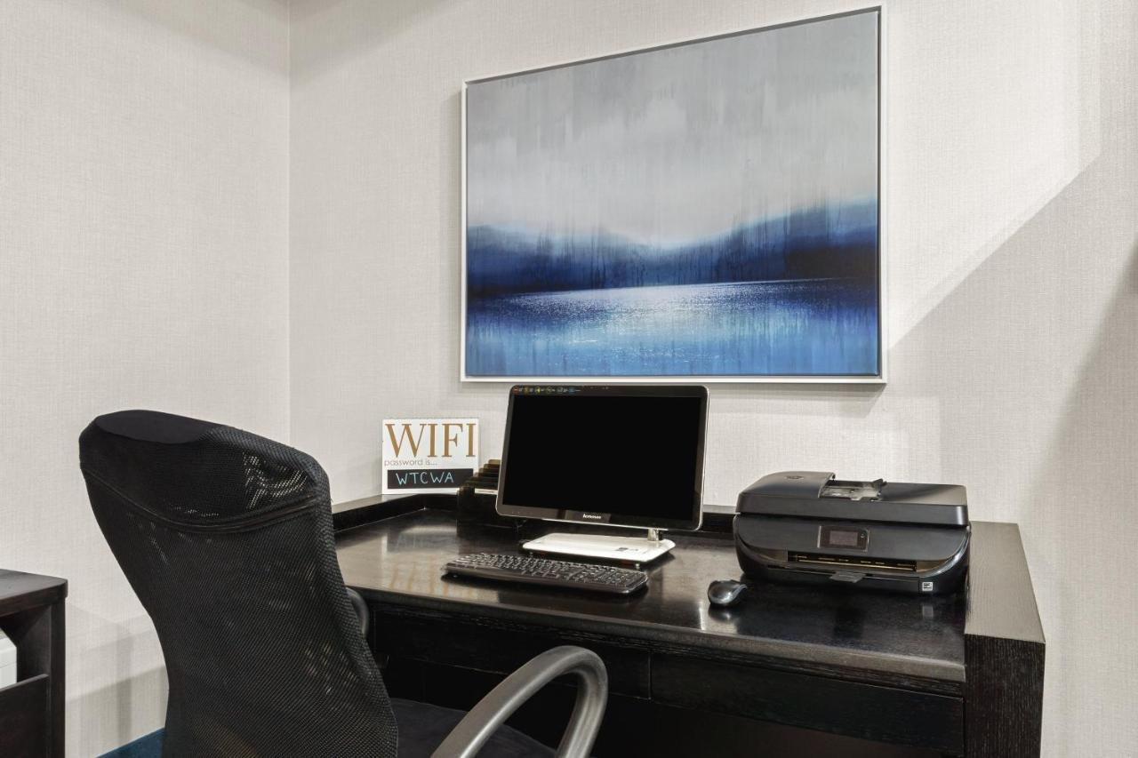 Holiday Inn Express Wenatchee By Ihg Esterno foto
