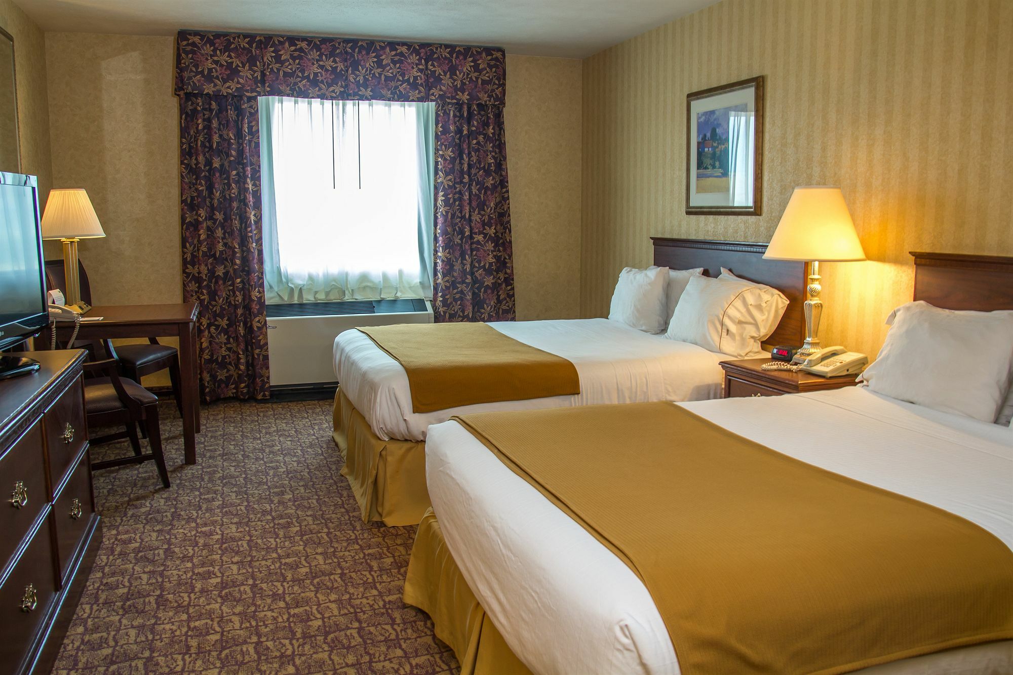 Holiday Inn Express Wenatchee By Ihg Esterno foto